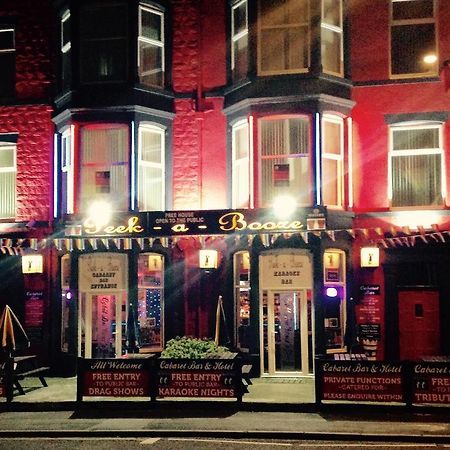 Peek-A-Booze - Budget Hotel - Adults Only Blackpool Exteriör bild