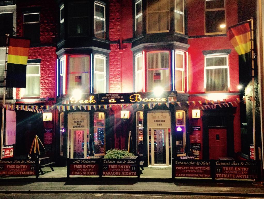 Peek-A-Booze - Budget Hotel - Adults Only Blackpool Exteriör bild